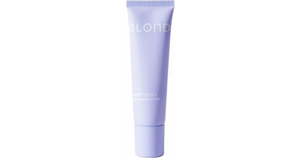 Blondesister 2 in 1 švytėjimo suteikianti makiažo bazė, 30 ml.