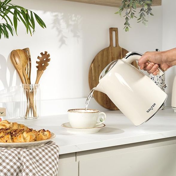 SALTER RETRO 2.2kW KETTLE - CREAM