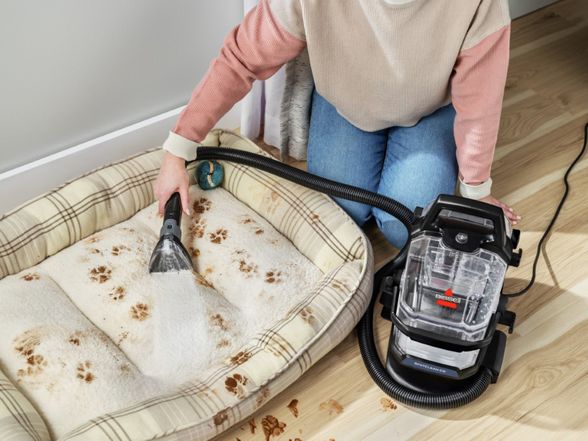 Bissell Portable Carpet and Upholstery Cleaner | SpotClean C9 Select | Corded operating | Washing function | 400 W | Bla