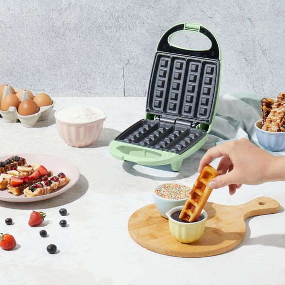 G&P STICK WAFFLE MAKER