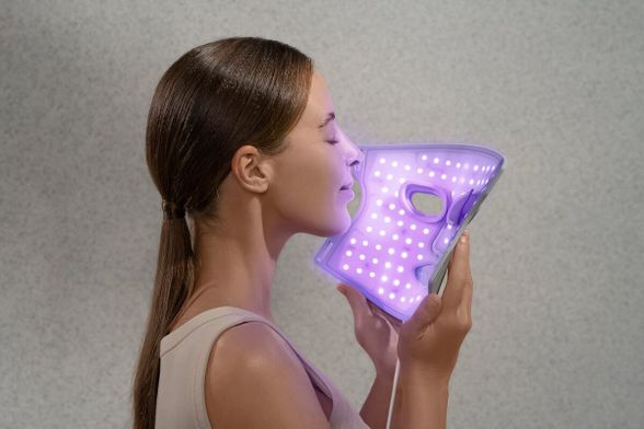 Nanoleaf LED šviesos terapijos veido kauke